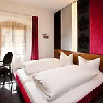 Schloss Zu Hotel
