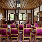 Schloss Zu 4*