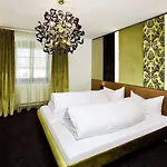 Schloss Zu Hotel 4*