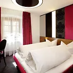 Hotel Schloss Zu 4*