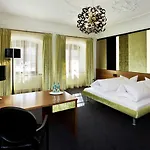 Schloss Zu Hotel