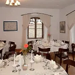 Schloss Zu Hopferau