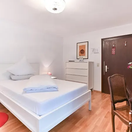 Schloss Zu Hotel 3*