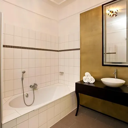 Отель Schloss Zu 4*