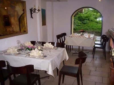 Schloss Zu Hotel 3*