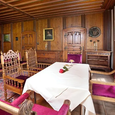 Schloss Zu Hotel 3*
