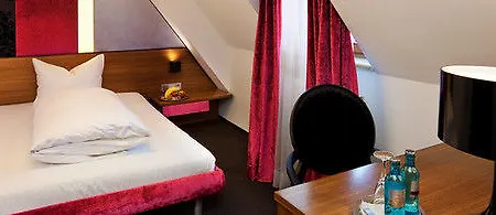 Schloss Zu 4* Hopferau