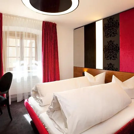 Отель Schloss Zu 4*