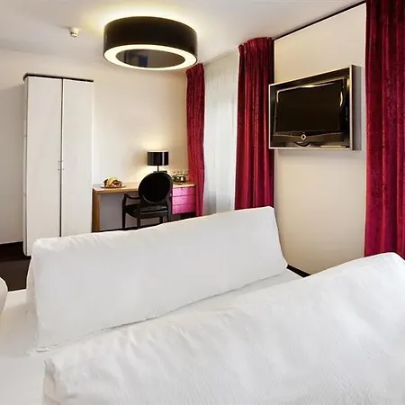 Schloss Zu Hotel 3*