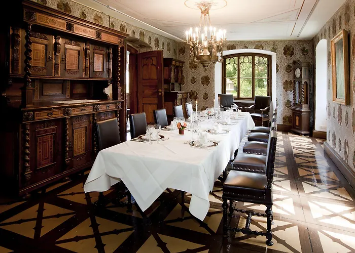 Schloss Zu 4* Hopferau