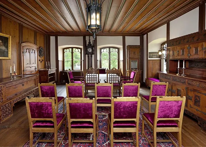 Schloss Zu 4*