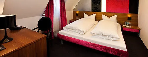 Schloss Zu 4*