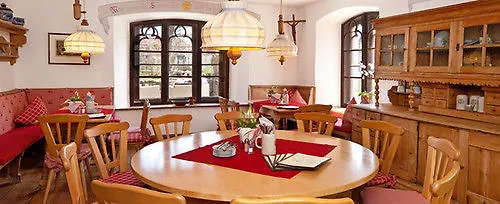Schloss Zu 4*