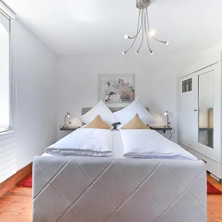 Schloss Zu Hotel 4*
