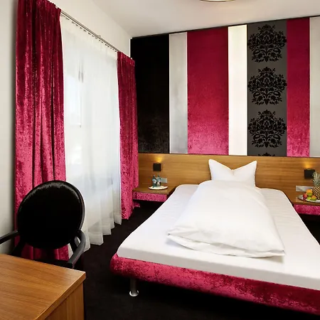 Schloss Zu 4*