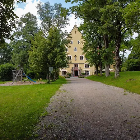 Schloss Zu 4* Hopferau