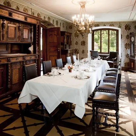 Schloss Zu Hotel 4*