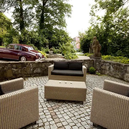 Otel Schloss Zu Hopferau