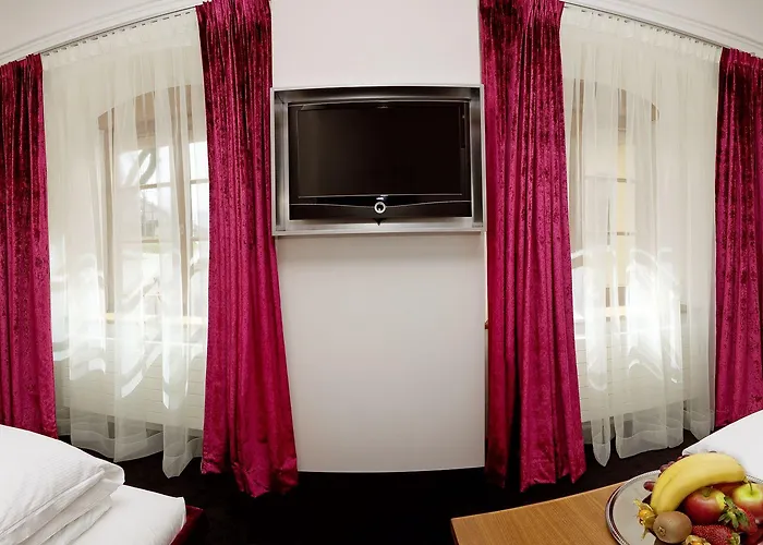 Hotel Schloss Zu 4*