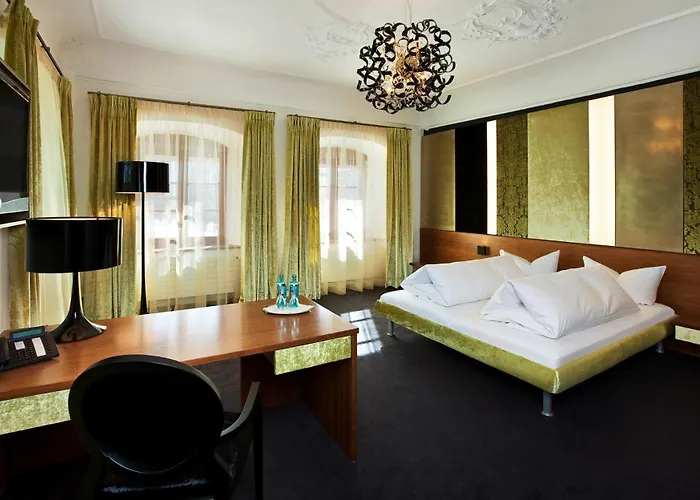 Hotel Schloss Zu 4*